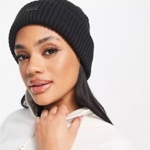 Under Armour mini logo beanie in black